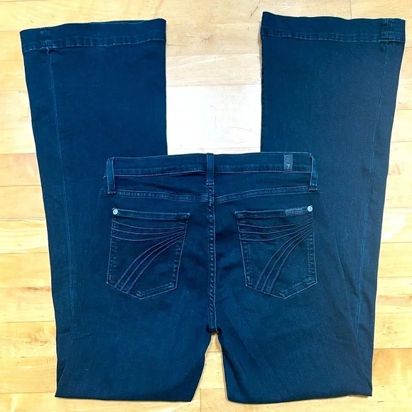 NWOT Dojo 29 x 31 7 For All Mankind Flare Jeans. - Picture 9 of 9